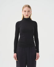 Charger l'image dans la galerie, Turtleneck classique - noir