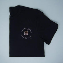 Charger l'image dans la galerie, T-shirt à petite broderie surcyclée humoristique