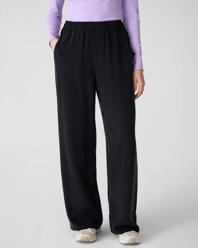 Wide black pants for women with elastic waist. DV.