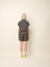Charger l&#39;image dans la galerie, cokluch-haut-chemise-phebe-utopia-noir-pe25
